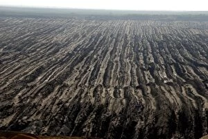 Images Dated 27th September 2011: Vattenfall Europe Opencast brown coal (lignite) mine and simultaneous backfilling - near
