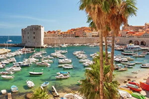 Town Collection: View of boats in Old Port, Dalmatian Coast, Adriatic Sea, Croatia, Eastern Europe. Date: 05-07-2007