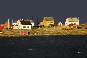 Fjords Prints: Village d'Ekkoroy by Varanger fjord - Norway