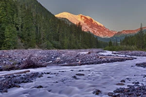Images Dated 16th May 2012: WA, Mount Rainier National Park, White River