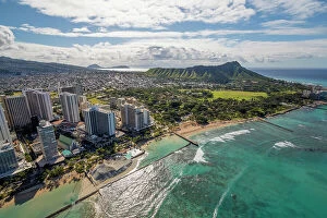 Images Dated 13th April 2021: Waikiki, Honolulu, Oahu, Hawaii Date: 13-04-2021