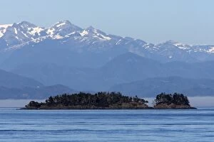 WAT-16239 Canada - Islands in British Colombia North East of Vancouver Island opposite Telegraph Cove near to MacNeil