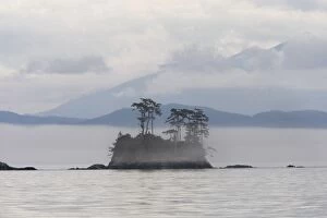 WAT-16242 Canada - Islands in British Colombia North East of Vancouver Island opposite Telegraph Cove near to MacNeil
