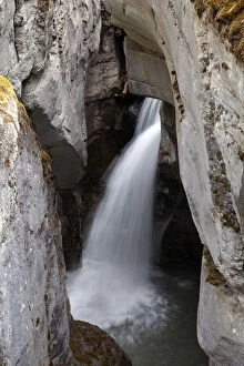 Waterfall, Maligne Canyon, Jasper National