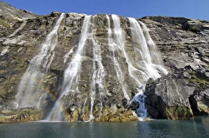 Images Dated 26th May 2009: Waterfalls of Sermitsiaq Glacier in Godthabs