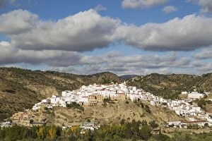Images Dated 5th November 2013: The White Town of Torre Alhaquime