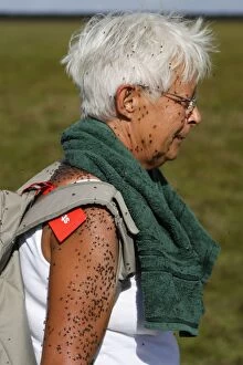 Images Dated 28th April 2006: Woman - covered in flies. Zambia