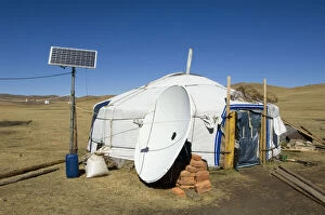 Alternative Gallery: Yurt w./satellite dish & solar panel